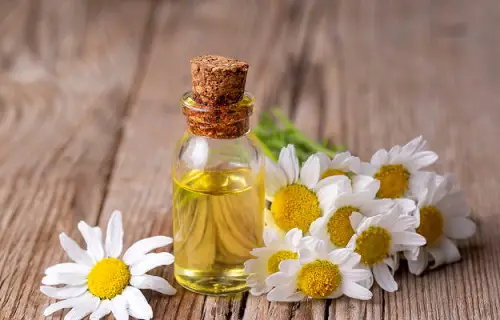 15 Most Effective Essential Oils for Skin Tags 8