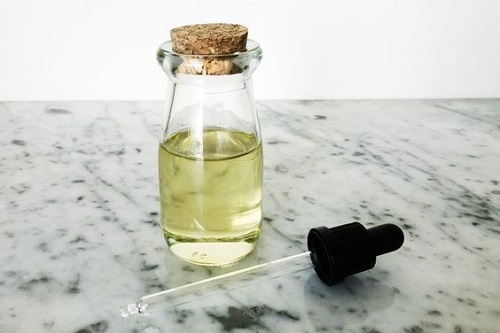 Organic Castor Oil in Glass Bottle is Better or in Plastic Bottle? 1