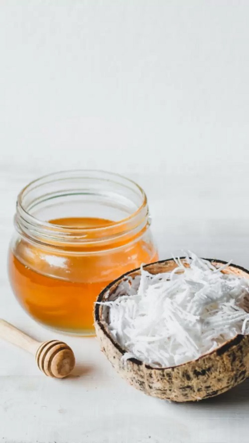 DIY Hair Mask Recipes with Coconut Oil 2