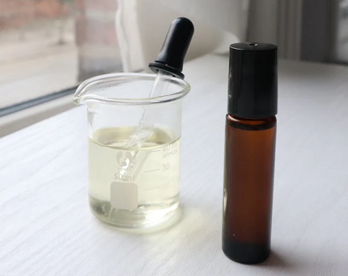 Supplies Needed To Make DIY Essential Oil Blend Perfume
