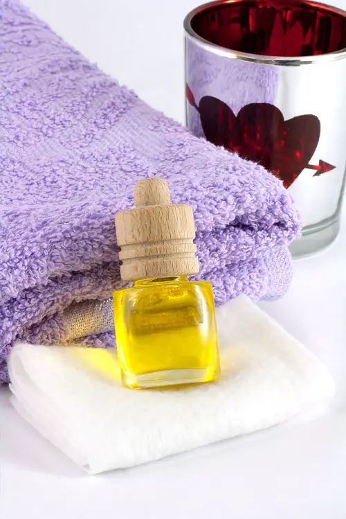 Fragrance Oil Vs Essential Oil