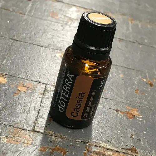 How To Use Cassia Essential Oil The Right Way 1