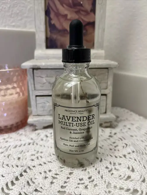 Essential Oils To Women 3