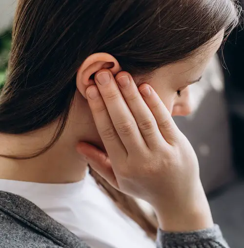 Everything About Using Essential Oils For Tinnitus