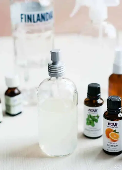 How to make a DIY all-natural essential oil air freshener 1