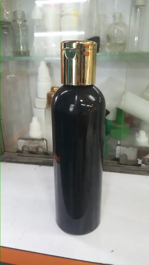 What Happens When You Add Coconut Oil to Your Shampoo