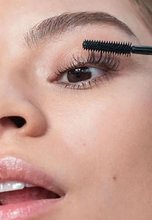 Use Almond Oil on Eyelashes