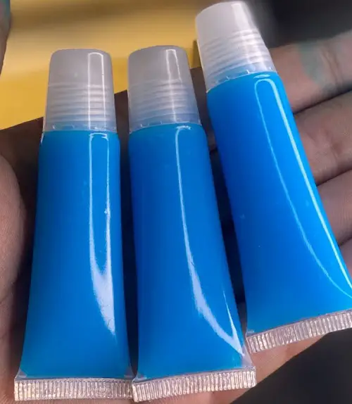 DIY Blue Lip Gloss