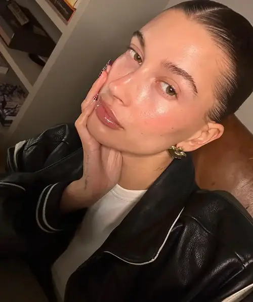 Overnight Oil Hacks for Glowing Skin by Morning