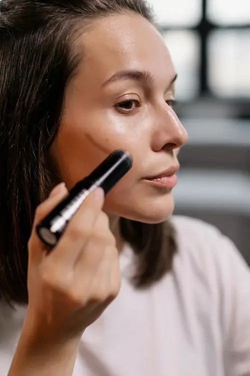 oval face contouring