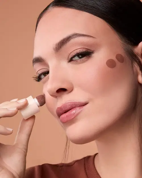 Contour Makeup For Face Type For Beginners 8