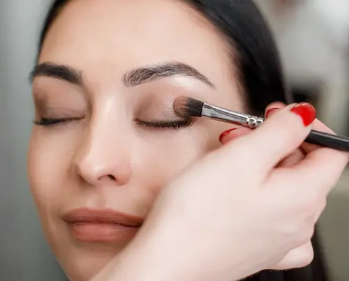 Use Cream Eyeshadow Base